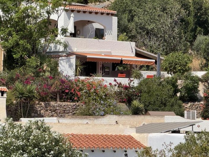 Image No.3-3 Bed Villa for sale