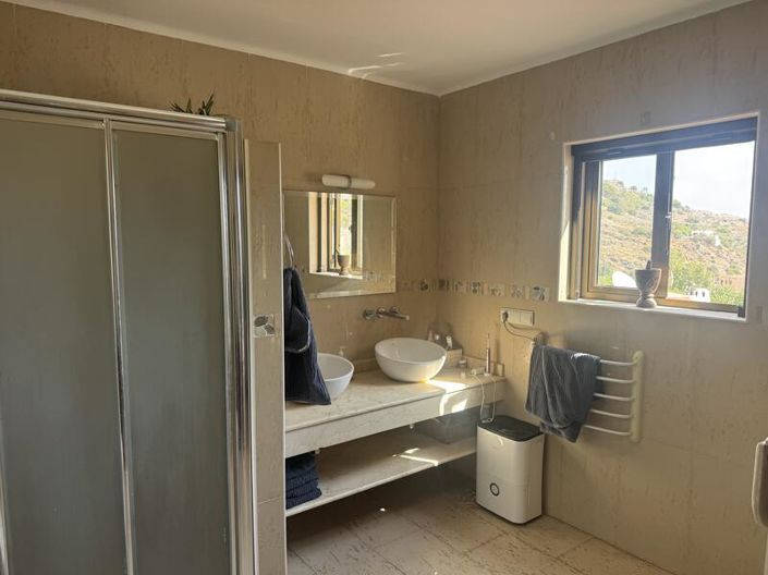 Image No.36-3 Bed Villa for sale