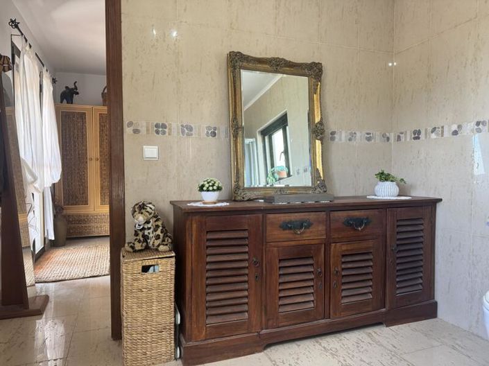 Image No.38-3 Bed Villa for sale