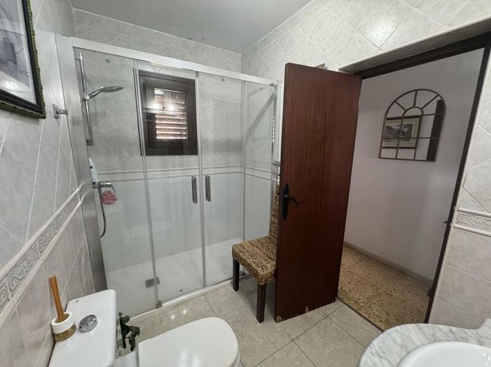 Image No.43-3 Bed Villa for sale
