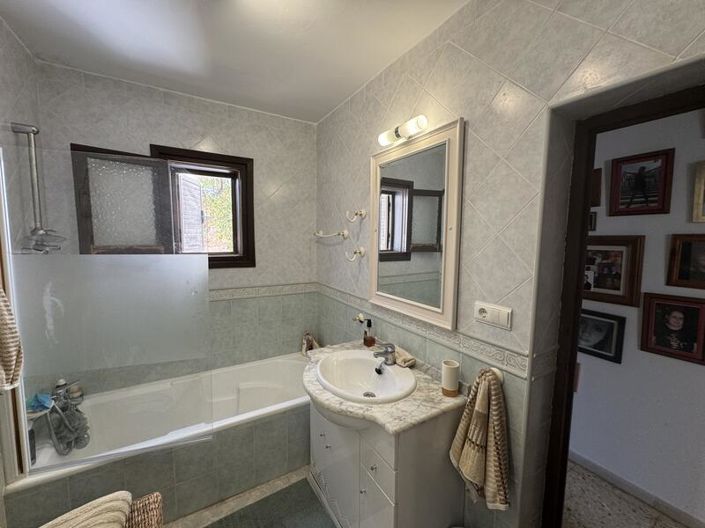 Image No.44-3 Bed Villa for sale
