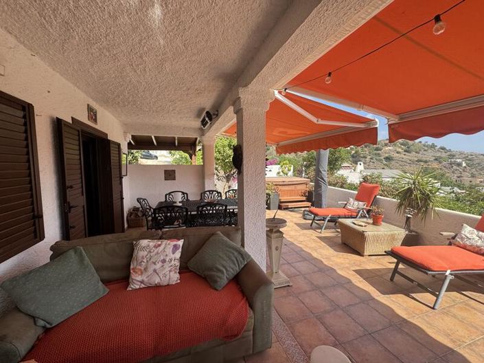 Image No.57-3 Bed Villa for sale