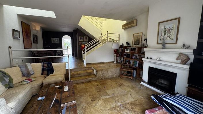 Image No.15-3 Bed Townhouse for sale