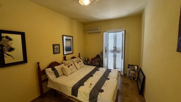 Image No.35-3 Bed Townhouse for sale