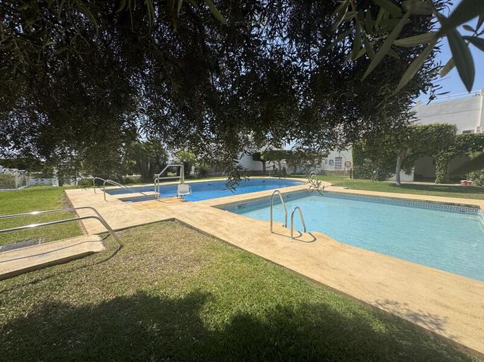 Image No.45-3 Bed Townhouse for sale