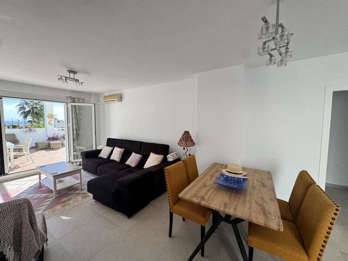 Image No.18-2 Bed Apartment for sale