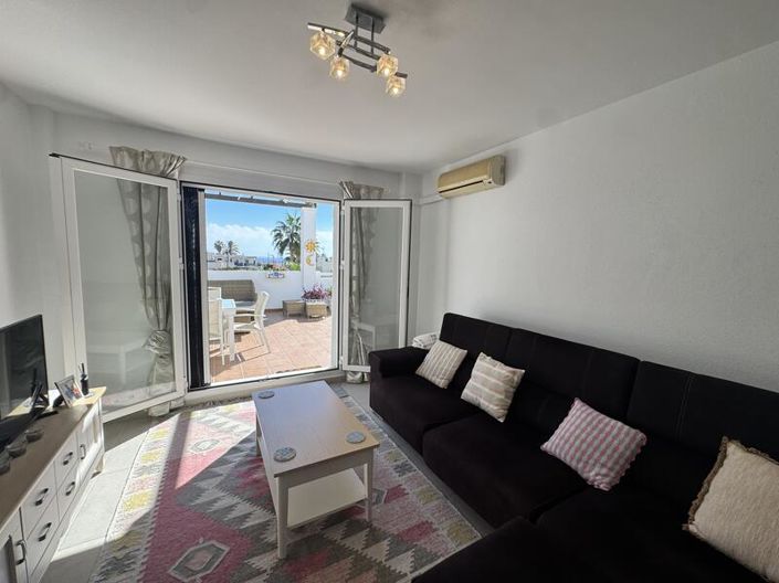 Image No.21-2 Bed Apartment for sale