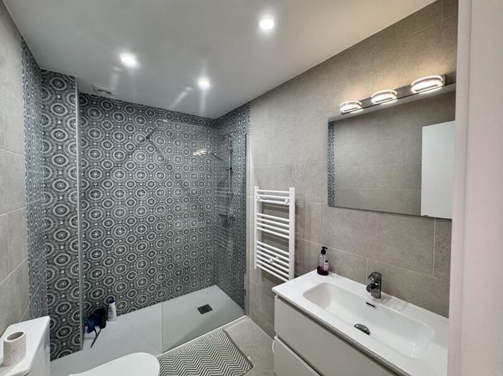 Image No.39-2 Bed Apartment for sale