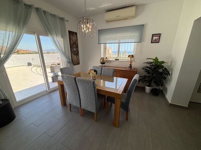 Image No.28-4 Bed Villa for sale