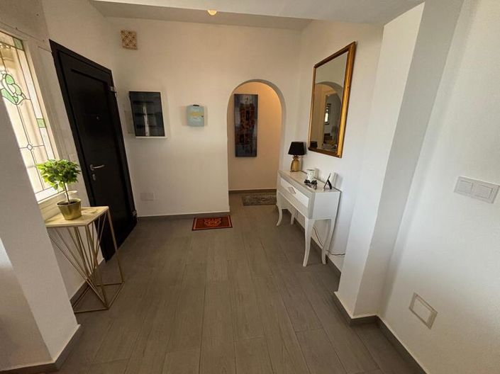 Image No.32-4 Bed Villa for sale