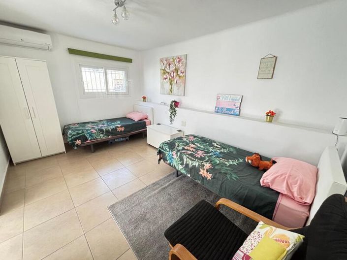 Image No.48-4 Bed Villa for sale