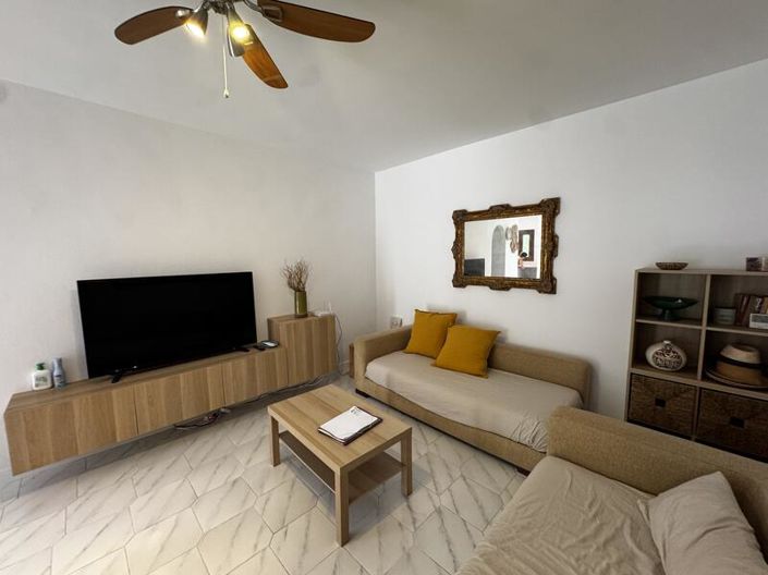 Image No.21-2 Bed Townhouse for sale
