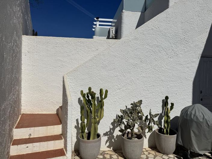 Image No.31-2 Bed Townhouse for sale