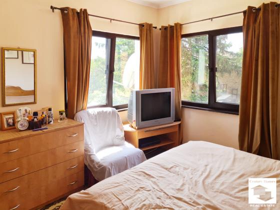 Image No.12-3 Bed House for sale