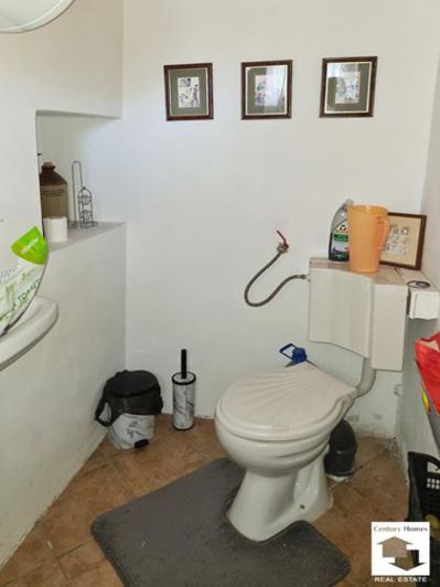 Image No.7-3 Bed House for sale