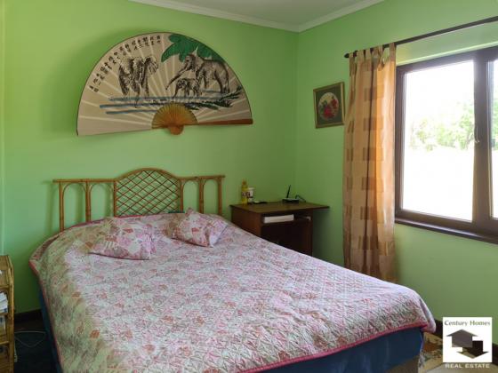 Image No.10-3 Bed House for sale