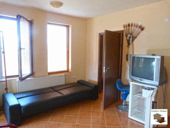 Image No.3-Maison de 5 chambres à vendre à Tryavna