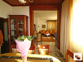 Image No.3-Maison de 5 chambres à vendre à Veliko Tarnovo