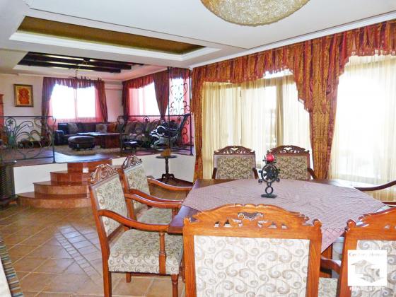 Image No.9-Maison de 5 chambres à vendre à Elena