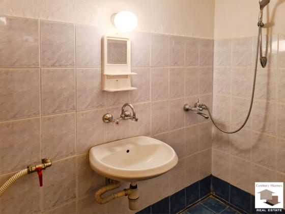 Image No.9-6 Bed House for sale