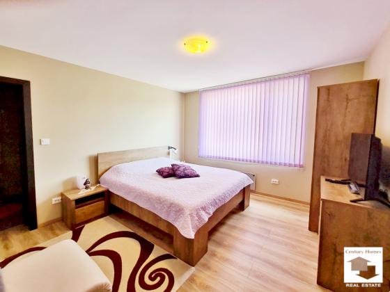 Image No.17-5 Bed House for sale