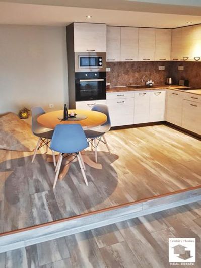 Image No.30-5 Bed House for sale