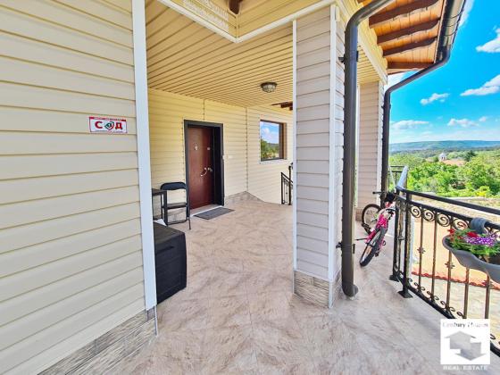 Image No.44-5 Bed House for sale