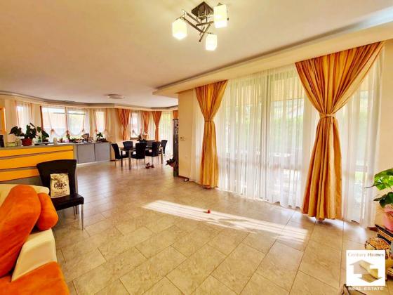 Image No.11-4 Bed House for sale