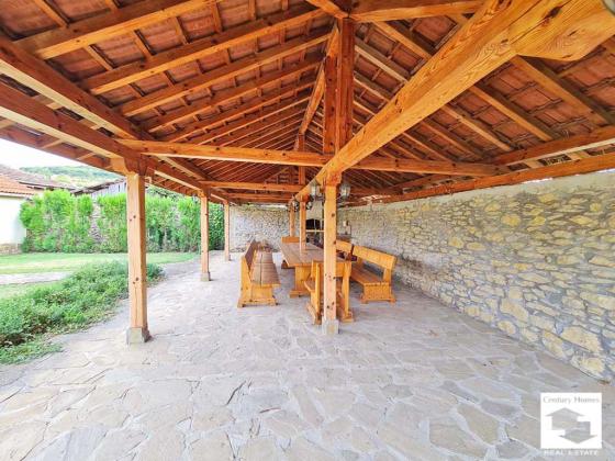 Image No.30-4 Bed House for sale