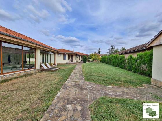 Image No.37-4 Bed House for sale