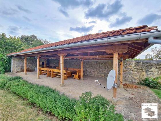 Image No.44-4 Bed House for sale