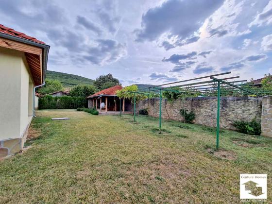 Image No.45-4 Bed House for sale