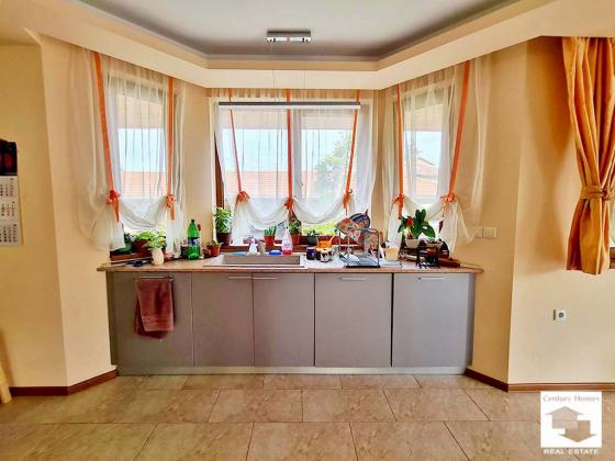 Image No.7-4 Bed House for sale