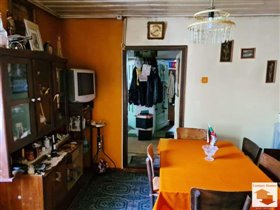 Image No.3-Maison de 3 chambres à vendre à Pavlikeni