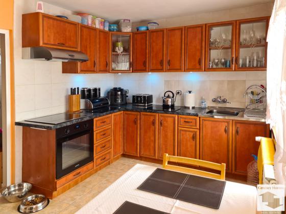 Image No.4-Maison de 4 chambres à vendre à Veliko Tarnovo