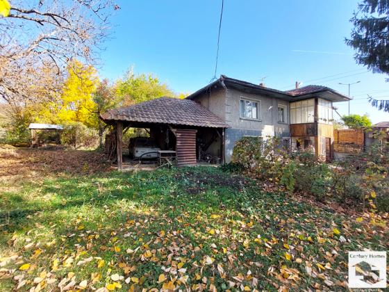 Image No.3-Maison de 4 chambres à vendre à Gorna Oryahovitsa