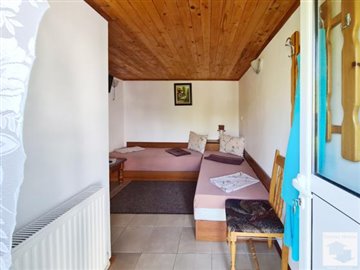 large1684485638