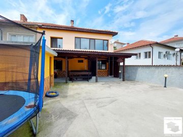 1 - Dryanovo, Maison