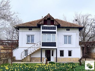 1 - Polski Trambesh, House
