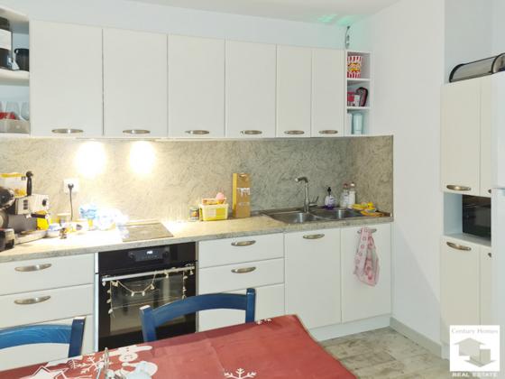 Image No.10-3 Bed House for sale