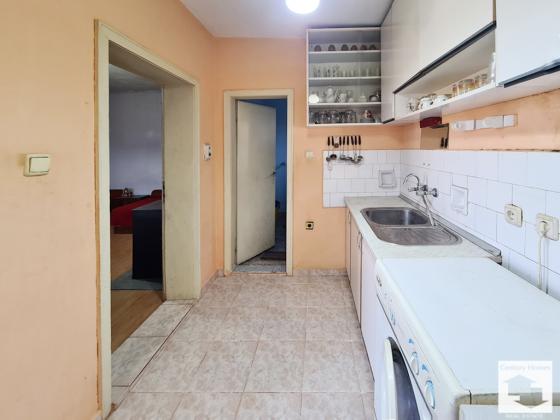 Image No.19-Maison de 4 chambres à vendre à Polski Trambesh