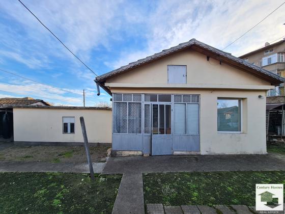 Image No.3-Maison de 4 chambres à vendre à Polski Trambesh