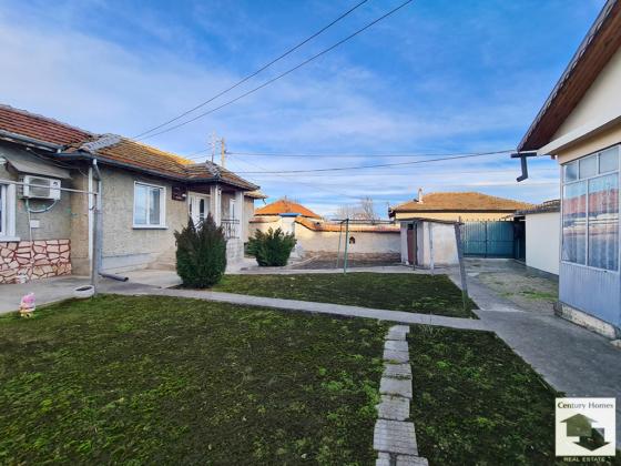 Image No.25-Maison de 4 chambres à vendre à Polski Trambesh