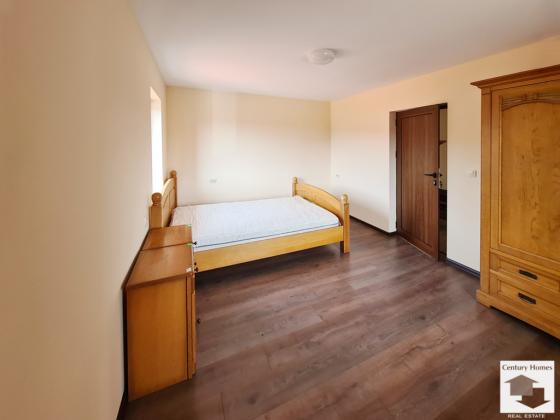 Image No.10-3 Bed House for sale