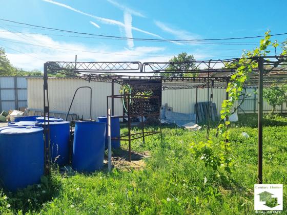 Image No.10-1 Bed House for sale