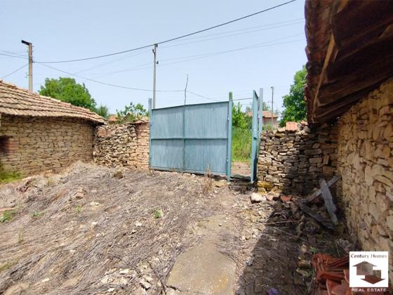 Image No.19-2 Bed House for sale