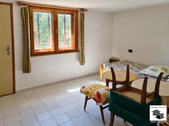 Image No.11-8 Bed House for sale