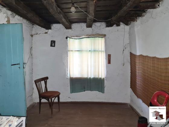 Image No.18-8 Bed House for sale