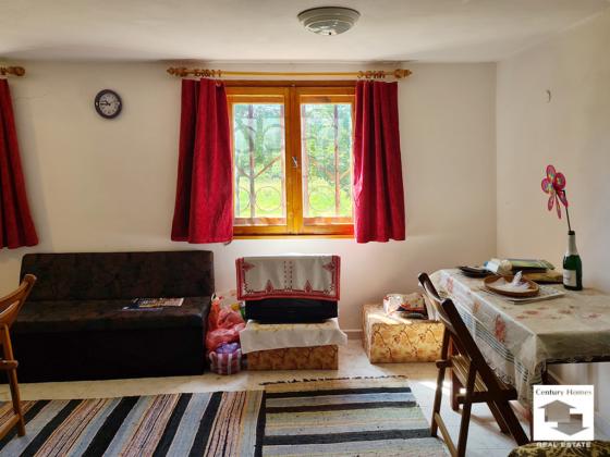 Image No.7-8 Bed House for sale