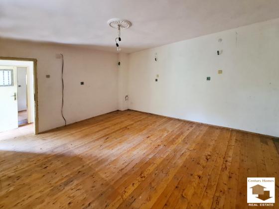 Image No.20-2 Bed House for sale